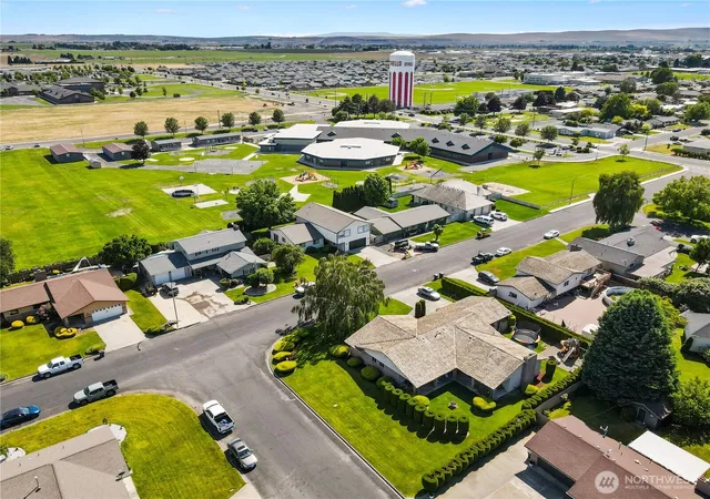 Photo 4 of Single family home for sale at 1525 E Catalpa St, Othello, WA 99344 | MLS# NWM2382927 | Listing updated on 2026-09-17