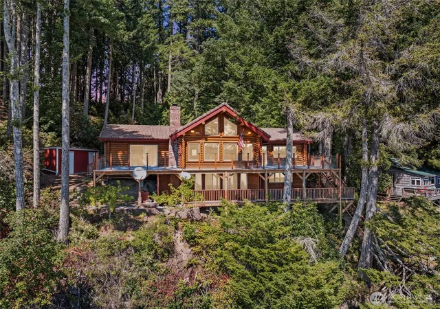 Single family home for sale at 1236 E Is View Rd, Grapeview, WA 98546 | MLS# NWM2382994