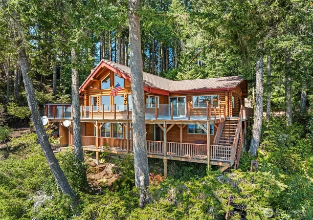 Photo 2 of Single family home for sale at 1236 E Is View Rd, Grapeview, WA 98546 | MLS# NWM2382994 | Listing updated on 2026-09-17
