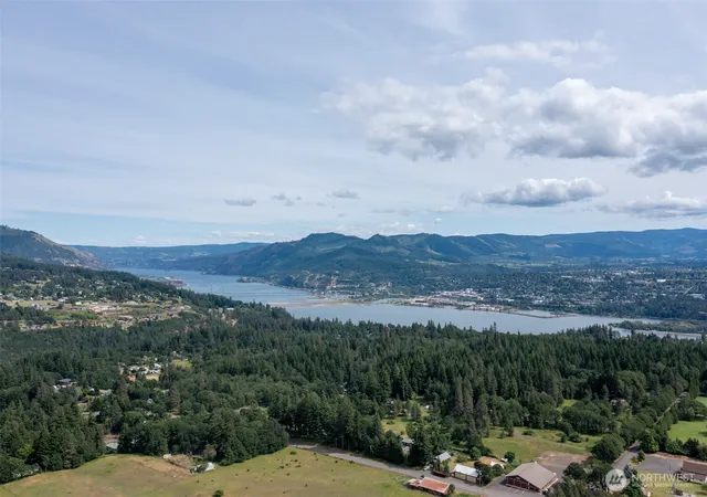 Photo 3 of Single family home for sale at 391 Newell Rd, Underwood, WA 98651 | MLS# NWM2385532 | Listing updated on 2026-09-17