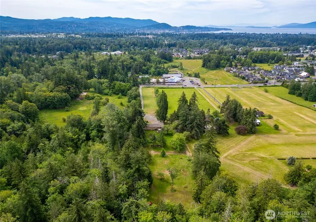 Photo 4 of Single family home for sale at 970 E Bakerview Rd, Bellingham, WA 98226 | MLS# NWM2385927 | Listing updated on 2026-09-17