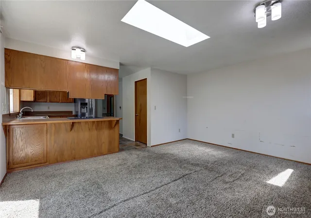 Photo 3 of Sale Pending at 15009 104th Avenue Ct E, Puyallup, WA 98374 | MLS# NWM2387236 | Listing updated on 2026-09-29