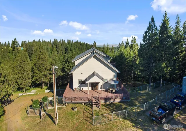Photo 3 of Single family home for sale at 6379 Lewis Peak Rd, Waitsburg, WA 99361 | MLS# NWM2388185 | Listing updated on 2026-09-17