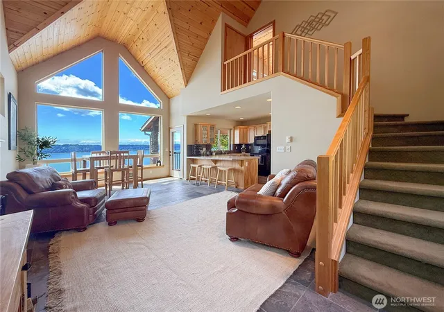 Photo 3 of Single family home for sale at 49 M Whidbey Is Dr, Everett, WA 98201 | MLS# NWM2389126 | Listing updated on 2026-10-02
