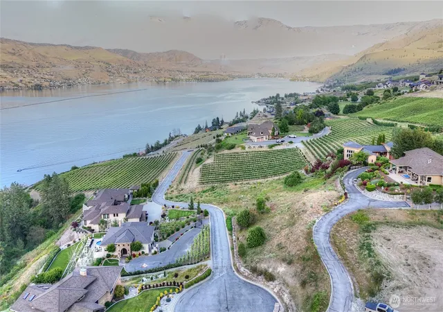 Photo 4 of Land for sale at 355 Karma Kanyon Dr, Chelan, WA 98816 | MLS# NWM2389288 | Listing updated on 2026-09-17