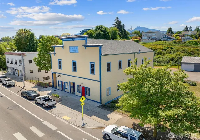 Photo 2 of Multi family home for sale at 314 W 1st Street, Port Angeles, WA 98362 | MLS# NWM2390433 | Listing updated on 2026-09-17