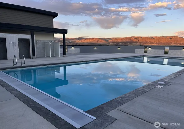 Photo 1 of Land for sale at 210 Basin Pointe Lp, Vantage, WA 98950 | MLS# NWM2392193 | Listing updated on 2026-09-17