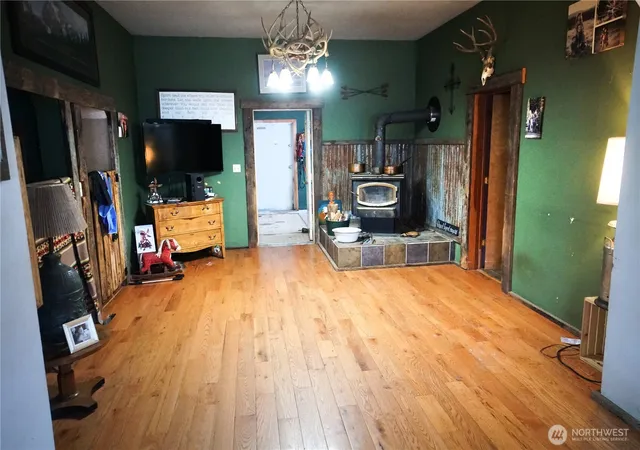 Photo 3 of Single family home for sale at 1112 Loomis Oroville Rd, Loomis, WA 98827 | MLS# NWM2397658 | Listing updated on 2026-09-17