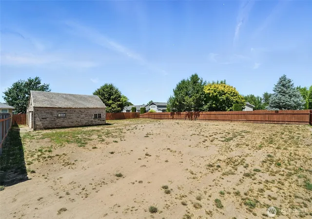 Photo 1 of Land for sale at 136 Blalock Dr, Walla Walla, WA 99362 | MLS# NWM2397853 | Listing updated on 2026-09-17