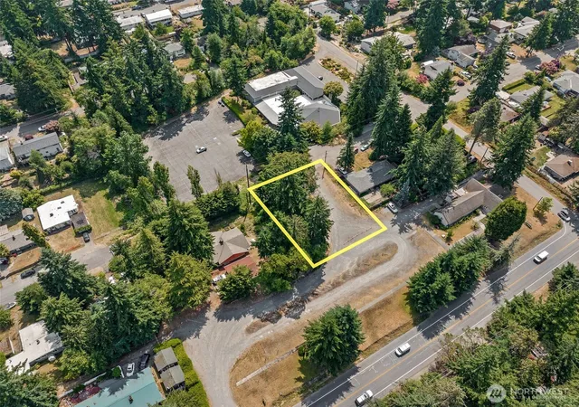 Photo 1 of Sale Pending at 206 1st Place S, Des Moines, WA 98198 | MLS# NWM2398111 | Listing updated on 2026-09-29