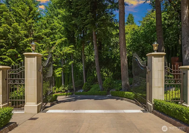 Photo 3 of Mansion for sale at (Undisclosed), Mercer Island, WA 98040 | MLS# NWM2400769 | Listing updated on 2026-09-17