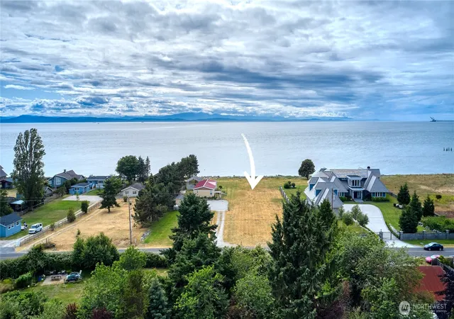 Photo 3 of Land for sale at 585 Marine Dr, Point Roberts, WA 98281 | MLS# NWM2401617 | Listing updated on 2026-09-17