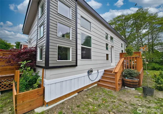 Photo 2 of Manufactured home for sale at 1303 30th #3, Seaview, WA 98644 | MLS# NWM2402605 | Listing updated on 2026-09-17