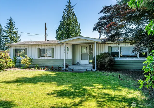Photo 2 of Manufactured home for sale at 19605 Smokey Point Blvd, Arlington, WA 98223 | MLS# NWM2402985 | Listing updated on 2026-09-27