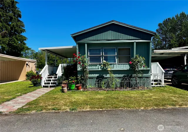 Photo 3 of Manufactured home for sale at 8705 143rd Avenue Ct E #48, Puyallup, WA 98372 | MLS# NWM2404558 | Listing updated on 2026-09-17