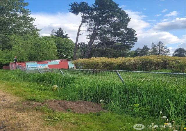 Photo 4 of House for sale at 30431 38th Avenue S, Auburn, WA 98001 | MLS# NWM2405143 | Listing updated on 2026-09-17