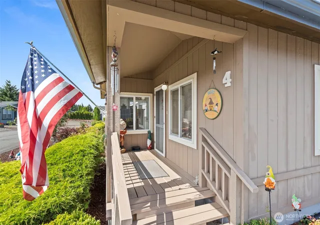 Photo 3 of Manufactured home for sale at 4 Christmas Tree Ln, Shelton, WA 98584 | MLS# NWM2405329 | Listing updated on 2026-09-17