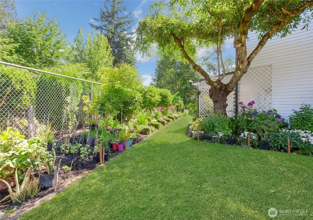 Photo 4 of Townhouse for sale at 747 37th Street SE #9A, Auburn, WA 98002 | MLS# NWM2408746 | Listing updated on 2026-09-17