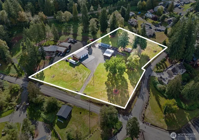 Photo 3 of Single family home for sale at 173 Beach Rd, Mossyrock, WA 98564 | MLS# NWM2409363 | Listing updated on 2026-09-17