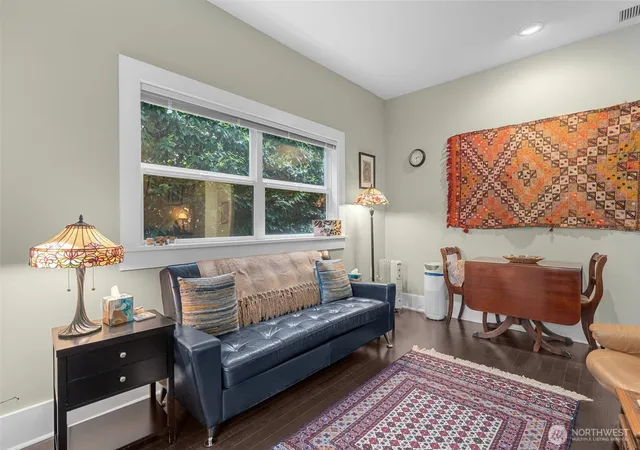 Photo 4 of Single family home for sale at 4510 Thackeray NE, Seattle, WA 98105 | MLS# NWM2409519 | Listing updated on 2026-09-17