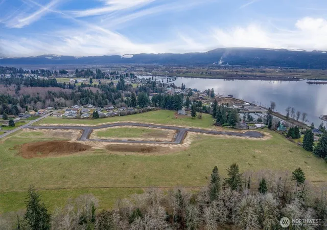 Photo 3 of Land for sale at 33 Sunnyfield Dr #Lot30, Cathlamet, WA 98612 | MLS# NWM2409604 | Listing updated on 2026-09-17