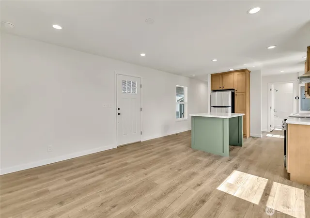 Photo 3 of Manufactured home for sale at 3237 S 182nd Place #221, Sea Tac, WA 98188 | MLS# NWM2409649 | Listing updated on 2026-09-24