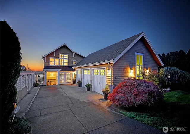 Photo 1 of Single family home for sale at 211 N Sunset, Camano Island, WA 98282 | MLS# NWM2410632 | Listing updated on 2026-09-17