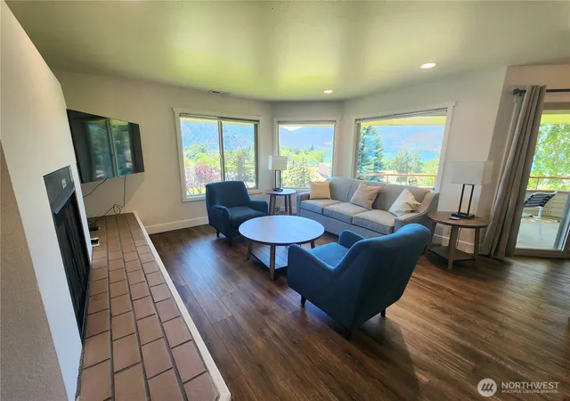 Photo 2 of Single family home for sale at 1 Lodge 618 I, Manson, WA 98831 | MLS# NWM2411690 | Listing updated on 2026-09-17