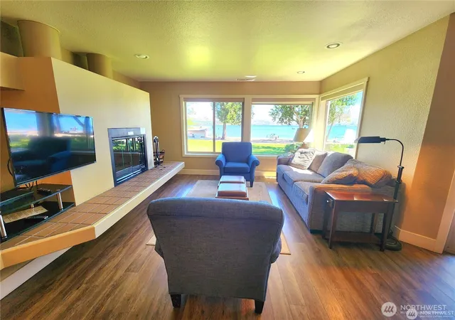 Photo 4 of Multi family home for sale at 1 Beach 540 O, Manson, WA 98831 | MLS# NWM2411780 | Listing updated on 2026-09-17