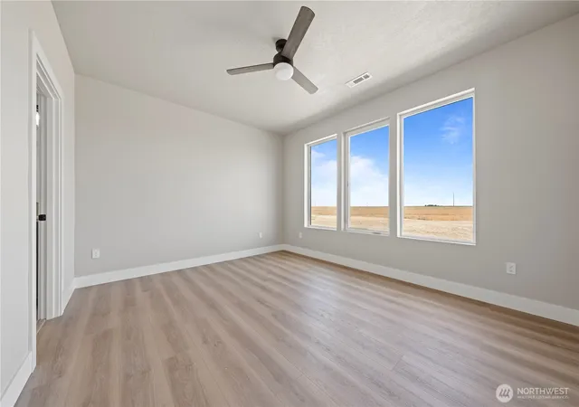 Photo 4 of Single family home for sale at 706 Over St NE, Quincy, WA 98848 | MLS# NWM2412315 | Listing updated on 2026-09-17