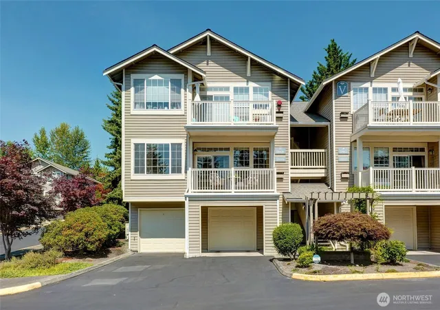 Photo 3 of Condo for sale at 18606 Ne 57th Street, Redmond, WA 98052 | MLS# NWM2412473 | Listing updated on 2026-09-17