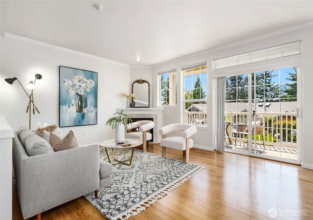 Photo 4 of Condo for sale at 18606 NE 57th Street, Redmond, WA 98052 | MLS# NWM2412473 | Listing updated on 2026-09-17