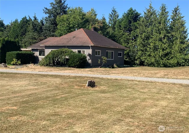 Photo 3 of Single family home for sale at 3037 Massey Rd, Everson, WA 98247 | MLS# NWM2414011 | Listing updated on 2026-09-17