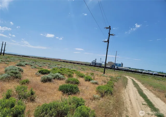 Photo 2 of Land for sale at 0 Parcel 061146000 Nna 6th St W, Warden, WA 98857 | MLS# NWM2414148 | Listing updated on 2026-09-17