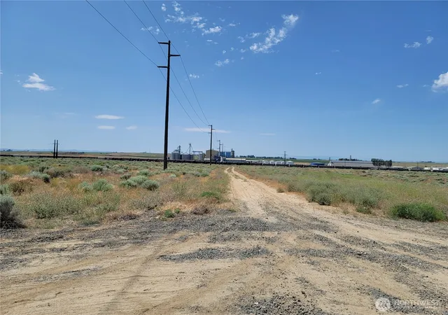 Photo 3 of Land for sale at 0 Parcel 061146000 Nna 6th St W, Warden, WA 98857 | MLS# NWM2414148 | Listing updated on 2026-09-17