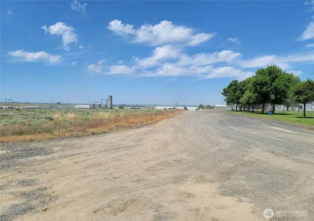 Photo 4 of Land for sale at 0 Parcel 061146000 Nna 6th St W, Warden, WA 98857 | MLS# NWM2414148 | Listing updated on 2026-09-17