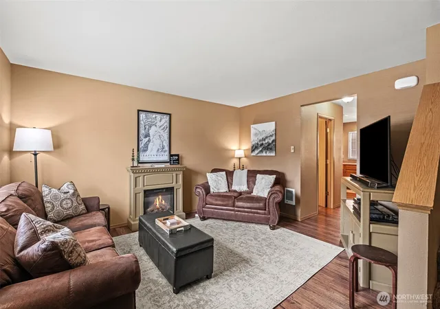 Photo 3 of Townhouse for sale at 475 Alpine Pl #2, Leavenworth, WA 98826 | MLS# NWM2414292 | Listing updated on 2026-09-17