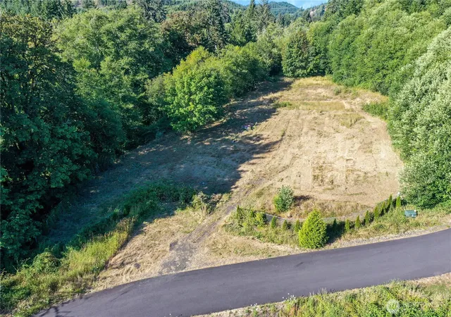 Photo 1 of Land for sale at 7 Alger Crk Hts, Cathlamet, WA 98612 | MLS# NWM2415001 | Listing updated on 2026-09-17