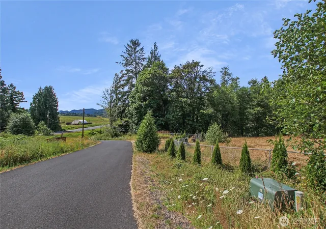 Photo 3 of Land for sale at 7 Alger Crk Hts, Cathlamet, WA 98612 | MLS# NWM2415001 | Listing updated on 2026-09-17