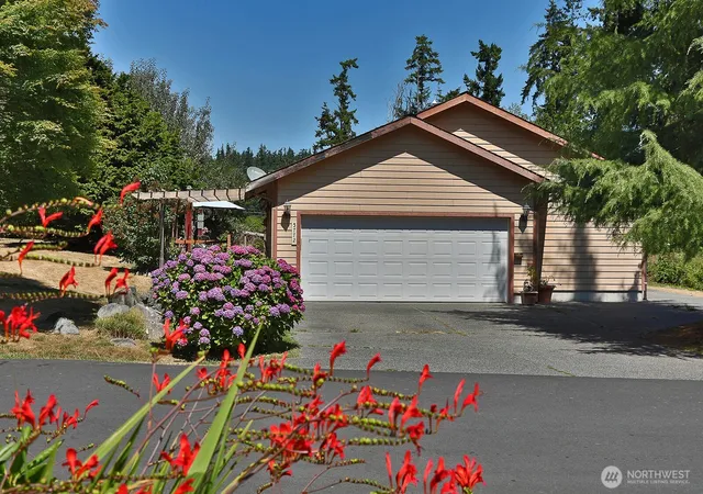 Photo 1 of Single family home for sale at 5772 Captain Vancouver Dr, Langley, WA 98260 | MLS# NWM2415554 | Listing updated on 2026-09-17