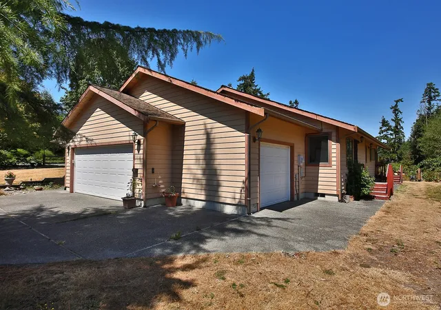 Photo 4 of Single family home for sale at 5772 Captain Vancouver Dr, Langley, WA 98260 | MLS# NWM2415554 | Listing updated on 2026-09-17