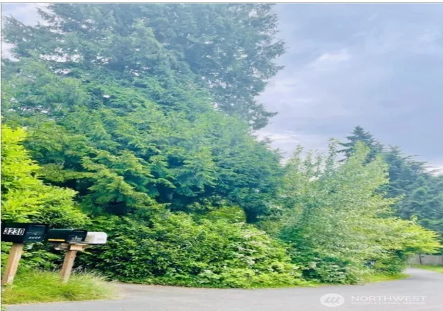 Photo 4 of Land for sale at 21031 33rd Place W, Lynnwood, WA 98036 | MLS# NWM2415637 | Listing updated on 2026-09-17