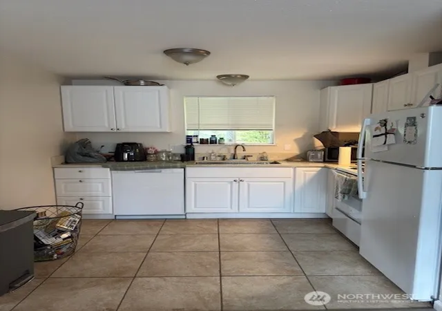 Photo 3 of Multi family home for sale at 315 W Woodworth St, Sedro Woolley, WA 98284 | MLS# NWM2416801 | Listing updated on 2026-09-17