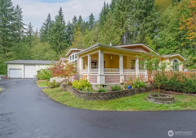 Photo 3 of Manufactured home for sale at 124 Solo Meadows Ln, Longview, WA 98632 | MLS# NWM2419109 | Listing updated on 2026-10-01