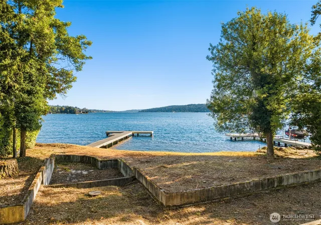 Photo 1 of Land for sale at 10879 Se Lake Rd, Bellevue, WA 98004 | MLS# NWM2419771 | Listing updated on 2026-10-01