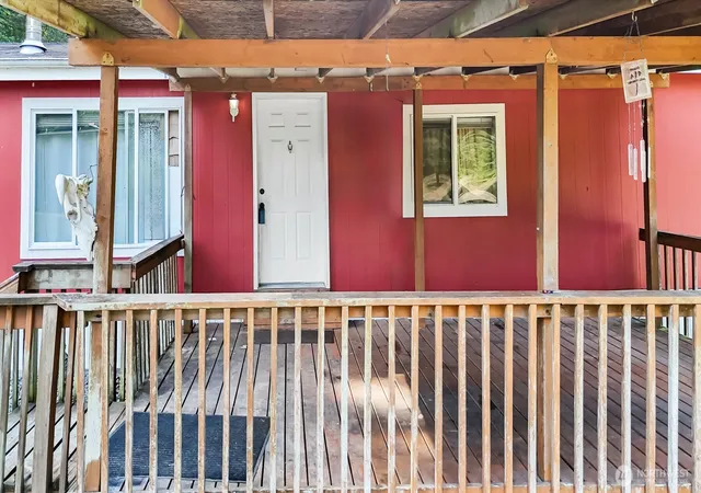 Photo 3 of Manufactured home for sale at 2702 143rd Avenue SE, Tenino, WA 98589 | MLS# NWM2420271 | Listing updated on 2026-09-17