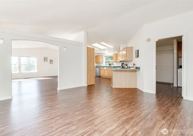 Photo 4 of Manufactured home for sale at 1712 Mount Pleasant Rd, Kelso, WA 98626 | MLS# NWM2421352 | Listing updated on 2026-09-17