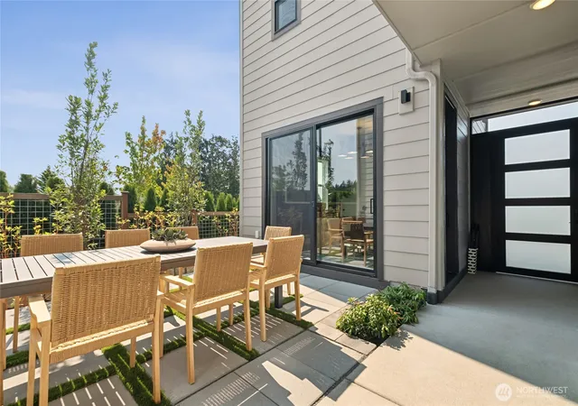 Photo 4 of Sale Pending at 13721 SE 85th Street, Newcastle, WA 98059 | MLS# NWM2421798 | Listing updated on 2026-09-16