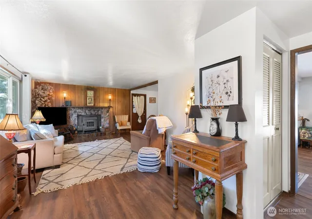 Photo 4 of Single family home for sale at 2299 Admiral Rd NE, Moses Lake, WA 98837 | MLS# NWM2422030 | Listing updated on 2026-09-17