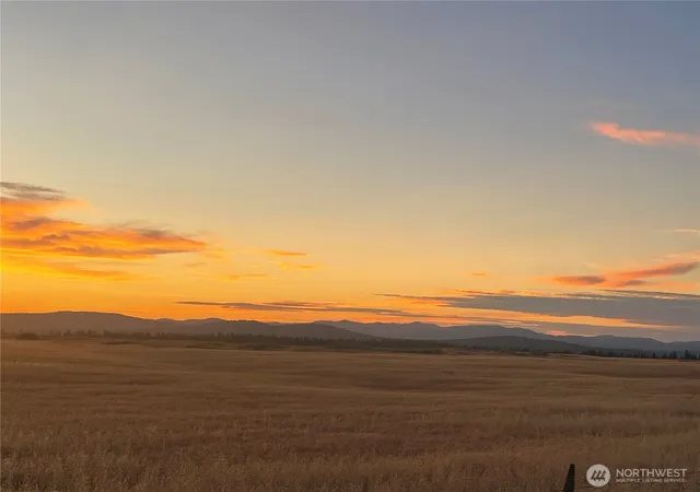 Photo 3 of Sale Pending at 35251 Crescent Rd N #5, Reardan, WA 99029 | MLS# NWM2422236 | Listing updated on 2026-09-25